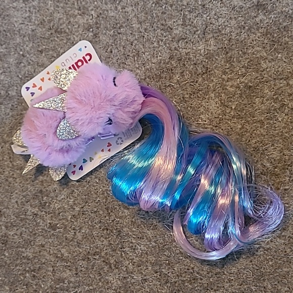 Claire's Club Girl's Plushy Unicorn Hair Accessories & Colorful Extensions Clips - Picture 6 of 11